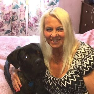 Meet your Posher, Elena